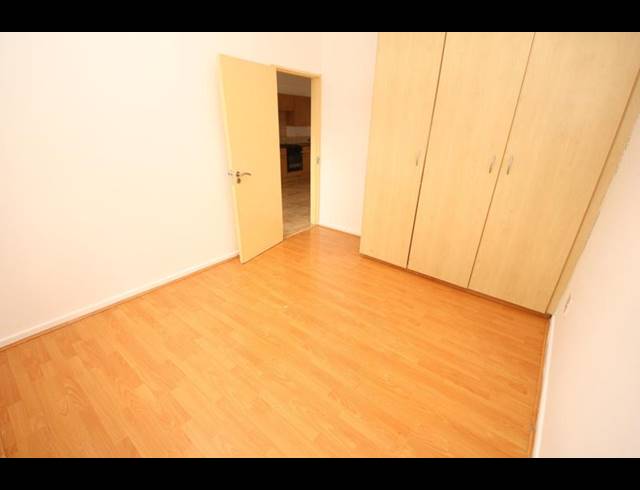 2 BEDROOM APARTMENT FOR SALE IN SUNNINGHILL